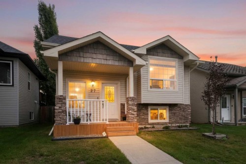 27 Vickers Close, Red Deer, AB 