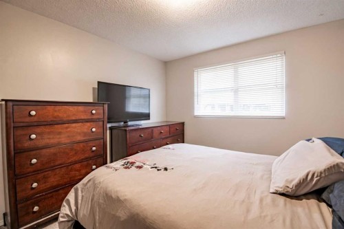 33 Overdown Drive, Red Deer, AB 