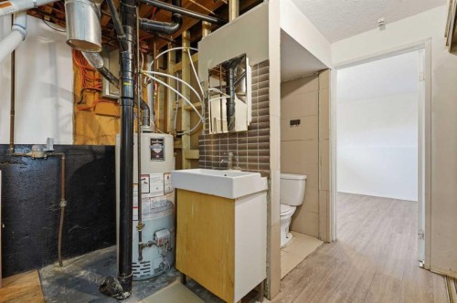 3214 57 Avenue, Red Deer, AB 