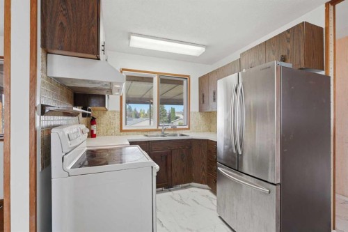 3214 57 Avenue, Red Deer, AB 