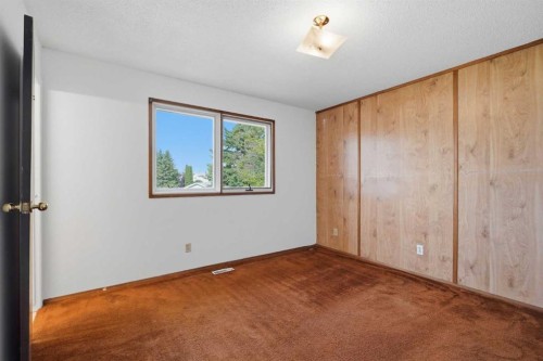 3214 57 Avenue, Red Deer, AB 