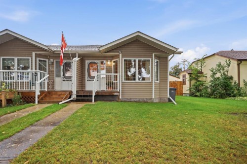 2-5211 50 Avenue  Ponoka, AB T4J 1H9