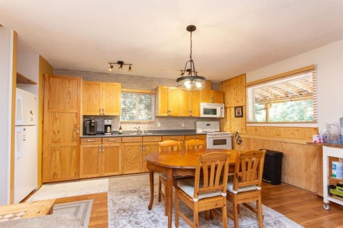 6 Poplar Crescent, Rural Lacombe County, AB 