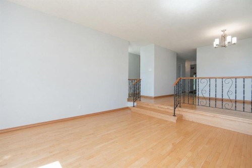 54 Patterson Crescent, Red Deer, AB 