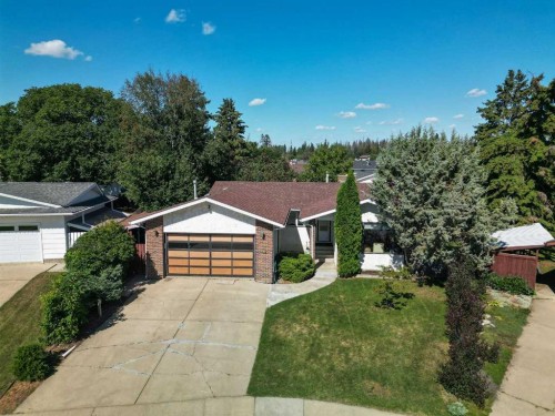 54 Patterson Crescent  Red Deer, AB T4P 1J5