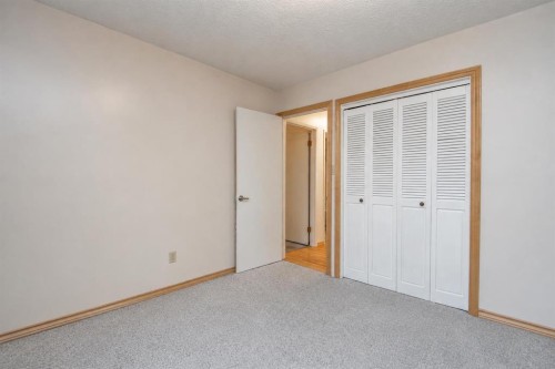 54 Patterson Crescent, Red Deer, AB 