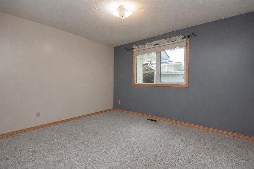 54 Patterson Crescent, Red Deer, AB 