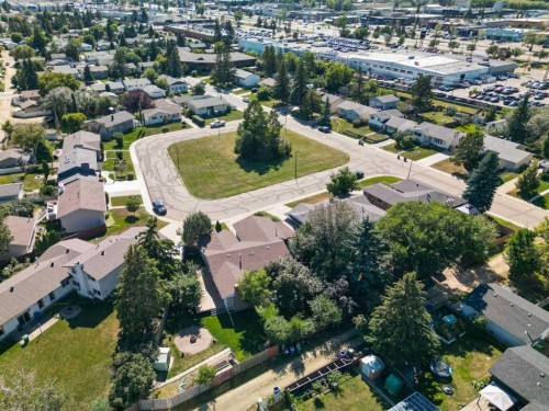 54 Patterson Crescent, Red Deer, AB 