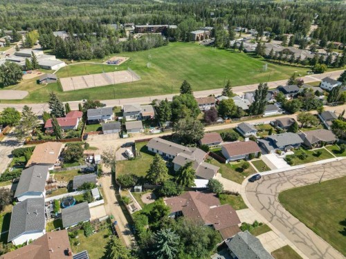 54 Patterson Crescent, Red Deer, AB 