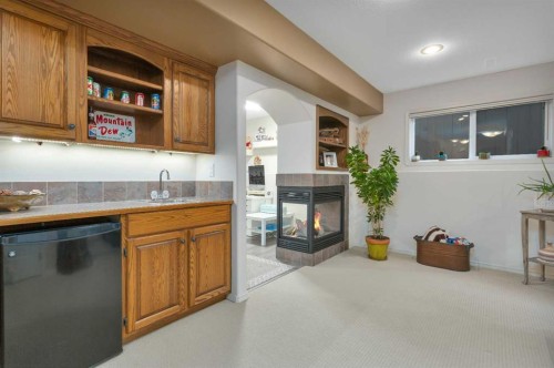 52 Irving Crescent, Red Deer, AB 