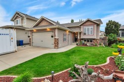 52 Irving Crescent Red Deer, AB T4R 3R9