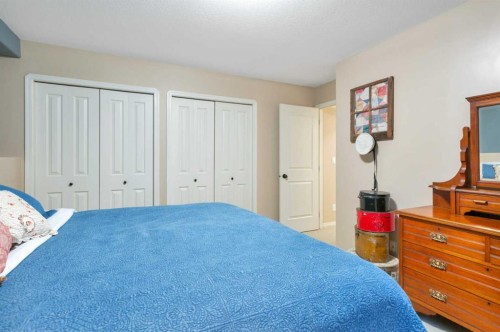 52 Irving Crescent, Red Deer, AB 