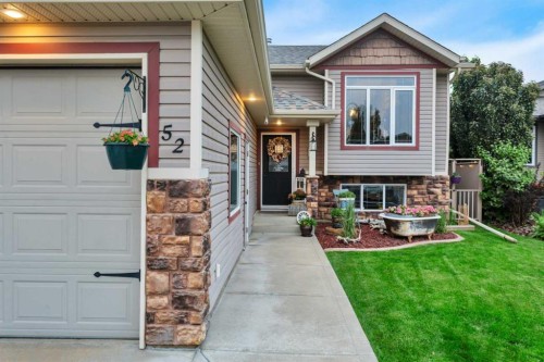 52 Irving Crescent, Red Deer, AB 