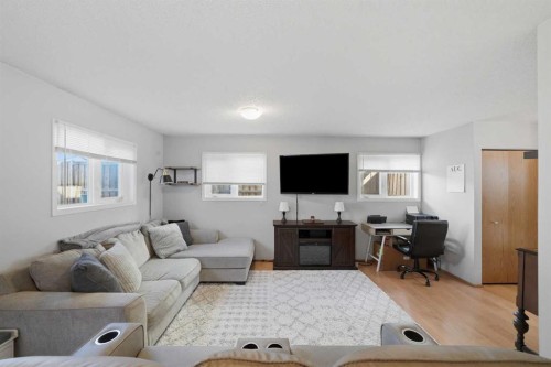 113 Rupert Crescent, Red Deer, AB 