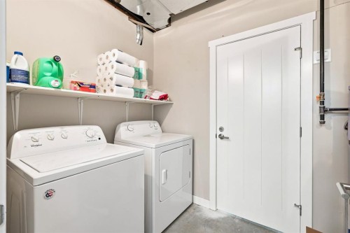 25 Victor Close, Sylvan Lake, AB 