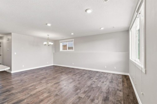 25 Victor Close, Sylvan Lake, AB 
