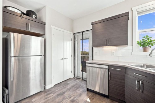 25 Victor Close, Sylvan Lake, AB 