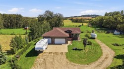 37543 Range Road 270 Rural Red Deer County, AB T4E 1L1