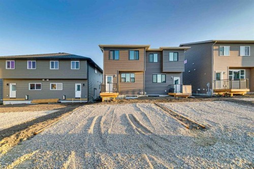 58 Creekview Avenue, Calgary, AB 