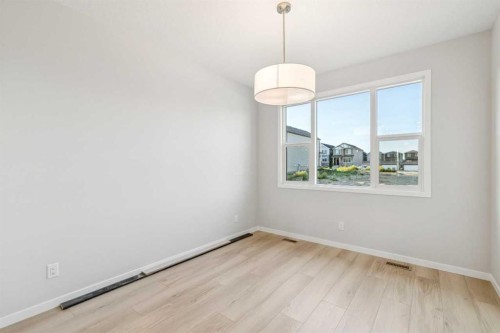 58 Creekview Avenue, Calgary, AB 