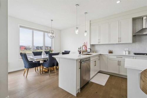 375 Corner Meadows Avenue Ne, Calgary, AB 
