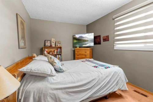 46 Meadowview Close, Sylvan Lake, AB 