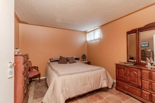 46 Meadowview Close, Sylvan Lake, AB 
