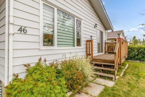 46 Meadowview Close, Sylvan Lake, AB 