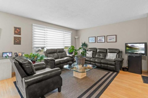 46 Meadowview Close, Sylvan Lake, AB 