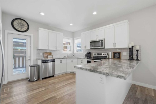 58 Village Crescent, Red Deer, AB 