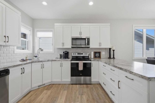 58 Village Crescent, Red Deer, AB 