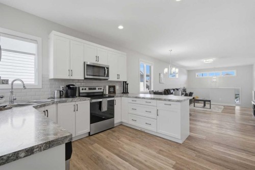58 Village Crescent, Red Deer, AB 