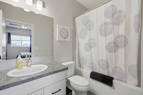 58 Village Crescent, Red Deer, AB 