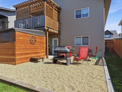58 Village Crescent, Red Deer, AB 