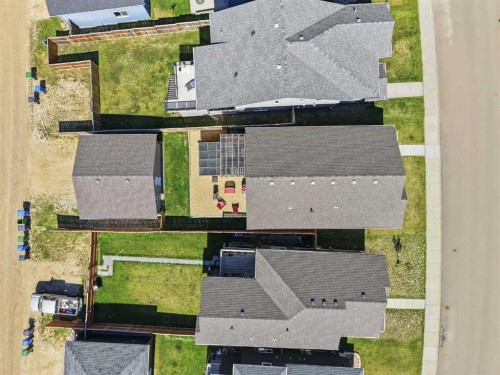 58 Village Crescent, Red Deer, AB 