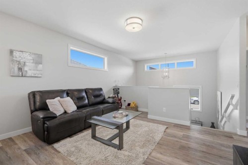 58 Village Crescent, Red Deer, AB 
