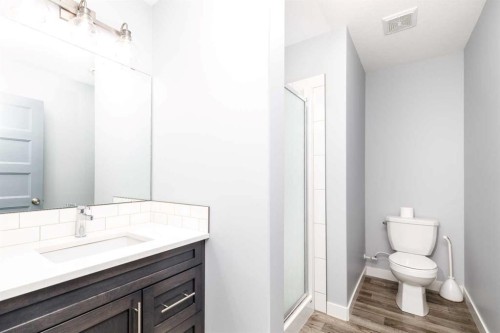 3541 44 Avenue, Red Deer, AB 
