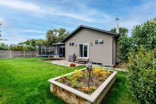 3541 44 Avenue, Red Deer, AB 