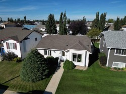 73 Darling Crescent Red Deer, AB T4R 2W3