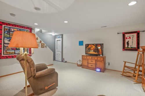 73 Darling Crescent, Red Deer, AB 