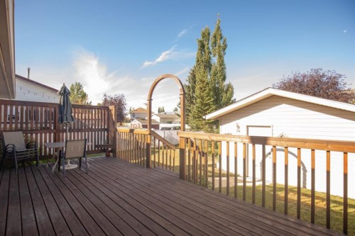 73 Darling Crescent, Red Deer, AB 