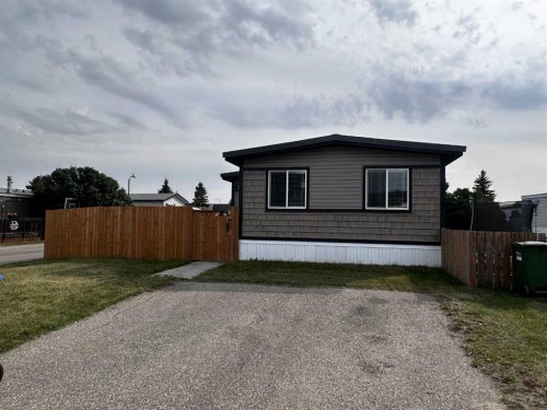 200-5344 76 Street, Red Deer, AB 