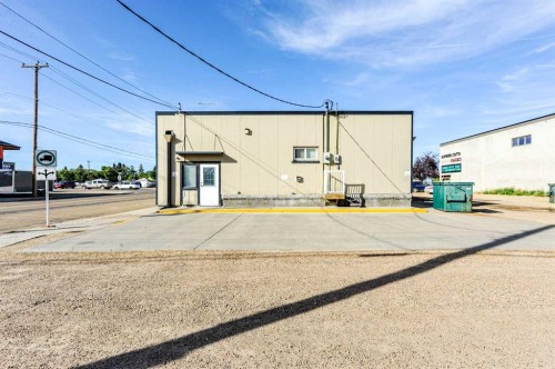 4711 51 Avenue, Camrose, AB 