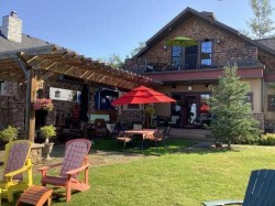 141 Birchcliff Road Birchcliff, AB T4S 1R6