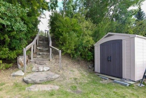 141 Birchcliff Road, Birchcliff, AB 