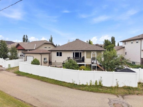 111 Adams Close, Red Deer, AB 
