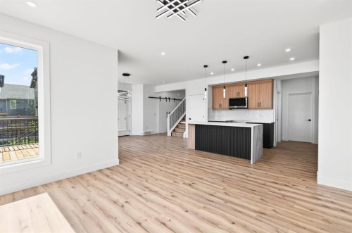 33 Thatcher Avenue, Red Deer, AB 