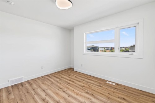 33 Thatcher Avenue, Red Deer, AB 