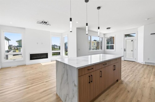 33 Thatcher Avenue, Red Deer, AB 