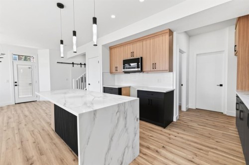 33 Thatcher Avenue, Red Deer, AB 